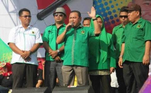 Ketua DPW PPP Provinsi Jambi Evi Suherman saat berorasi 